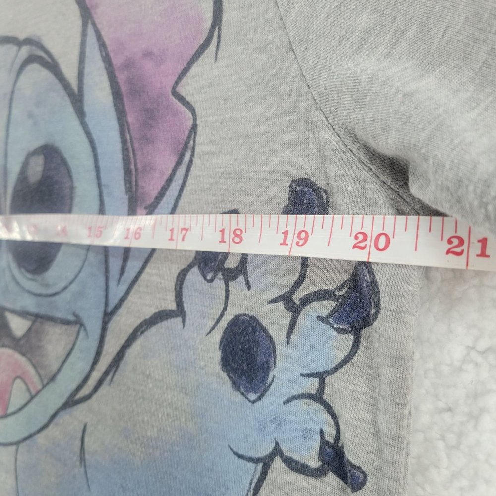 SOLD | DISNEY Lilo And Stitch Casual Girls Junior XXL Gray Tee - Picture 6 of 8